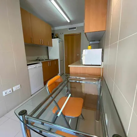 Ancora En Primera Linea De La Playa *