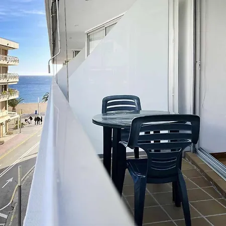 Ancora En Primera Linea De La Playa