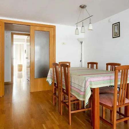 Ancora En Primera Linea De La Playa *